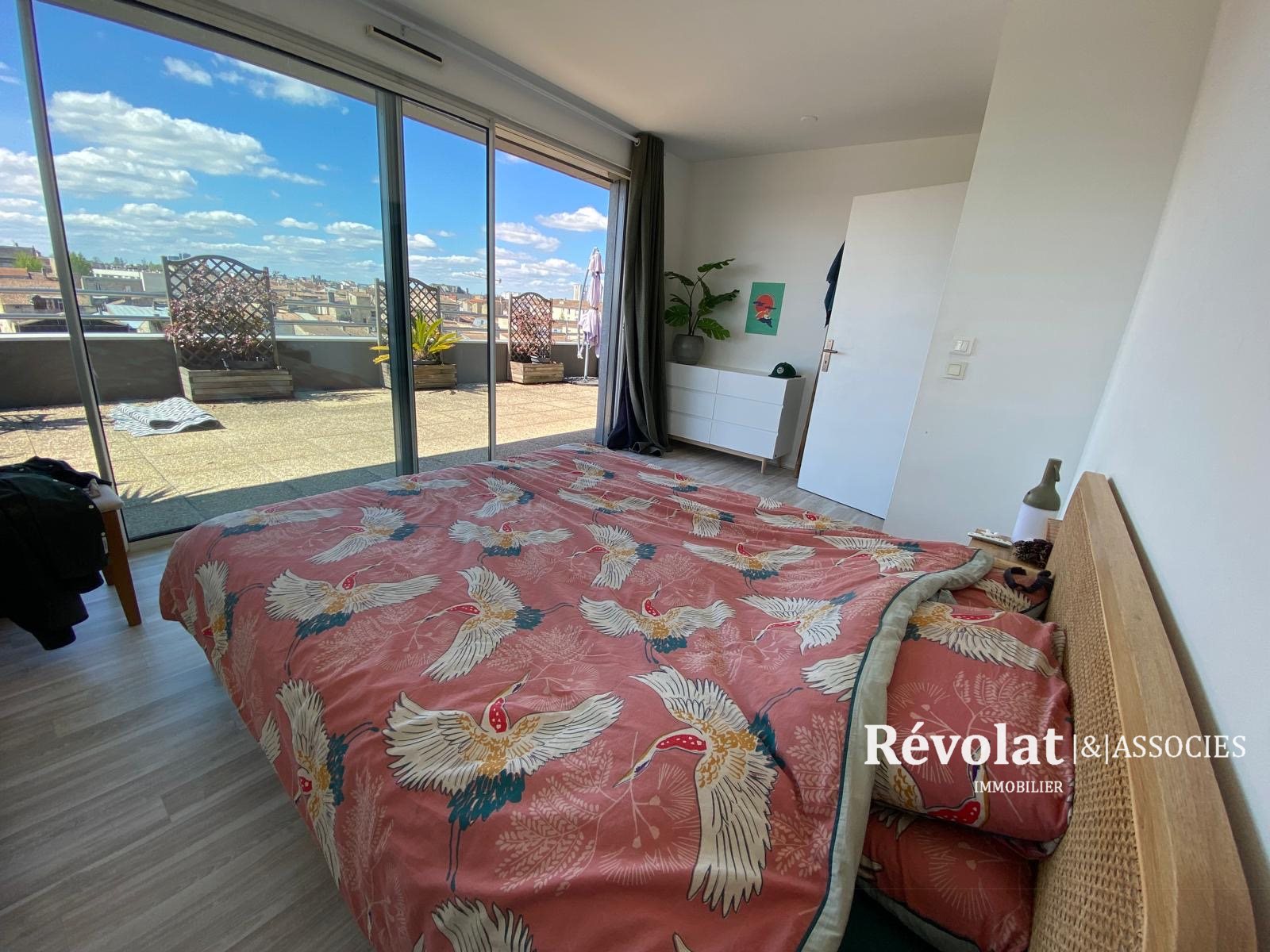 Appartement à louer, 97m², Bordeaux