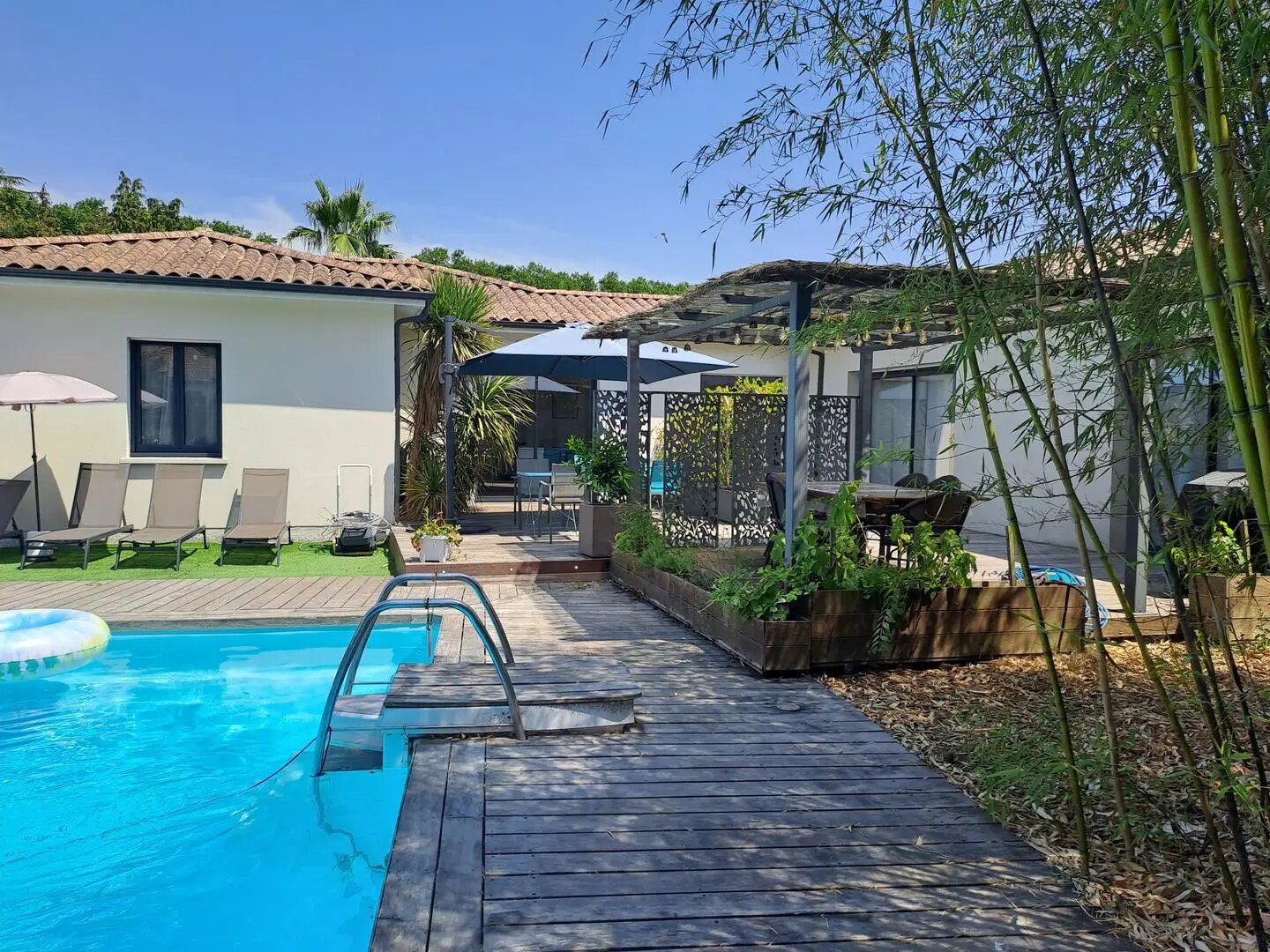 Maison à vendre, 217m², Saint-Médard-d'Eyrans