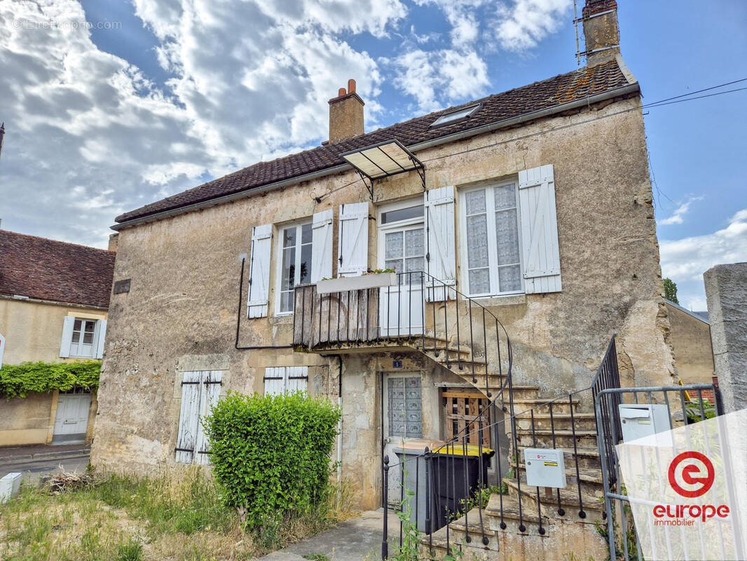 Maison à vendre, 38m², L'Isle-sur-Serein