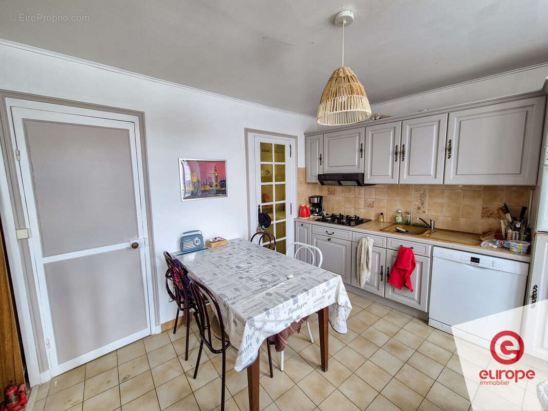 Maison à vendre, 38m², L'Isle-sur-Serein
