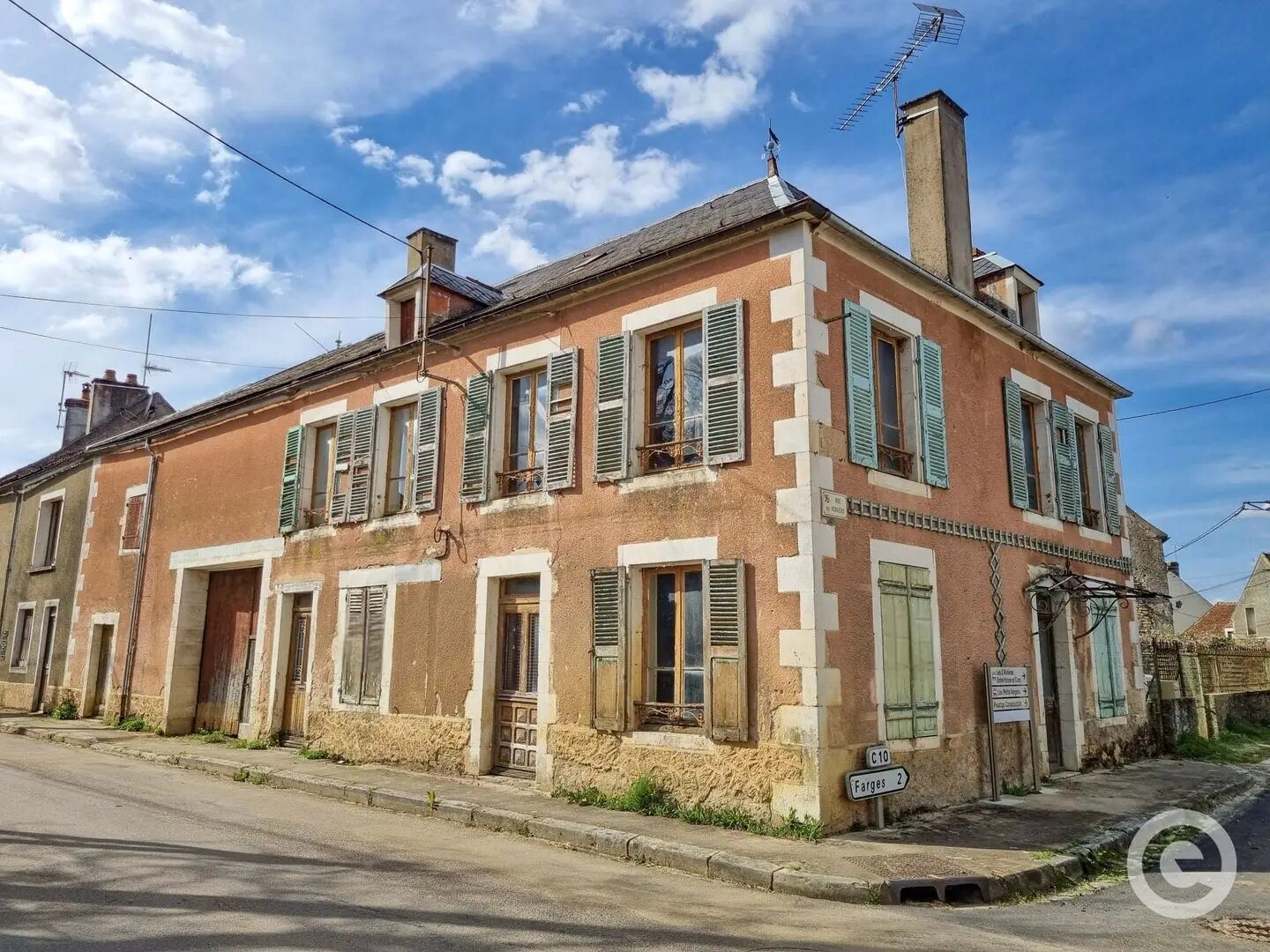 Maison à vendre, 143m², Montillot