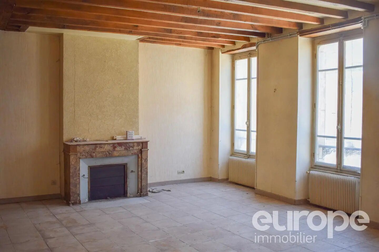 Maison à vendre, 240m², Avallon