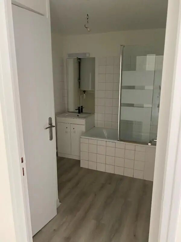 Appartement à louer, 43m², Fontaines