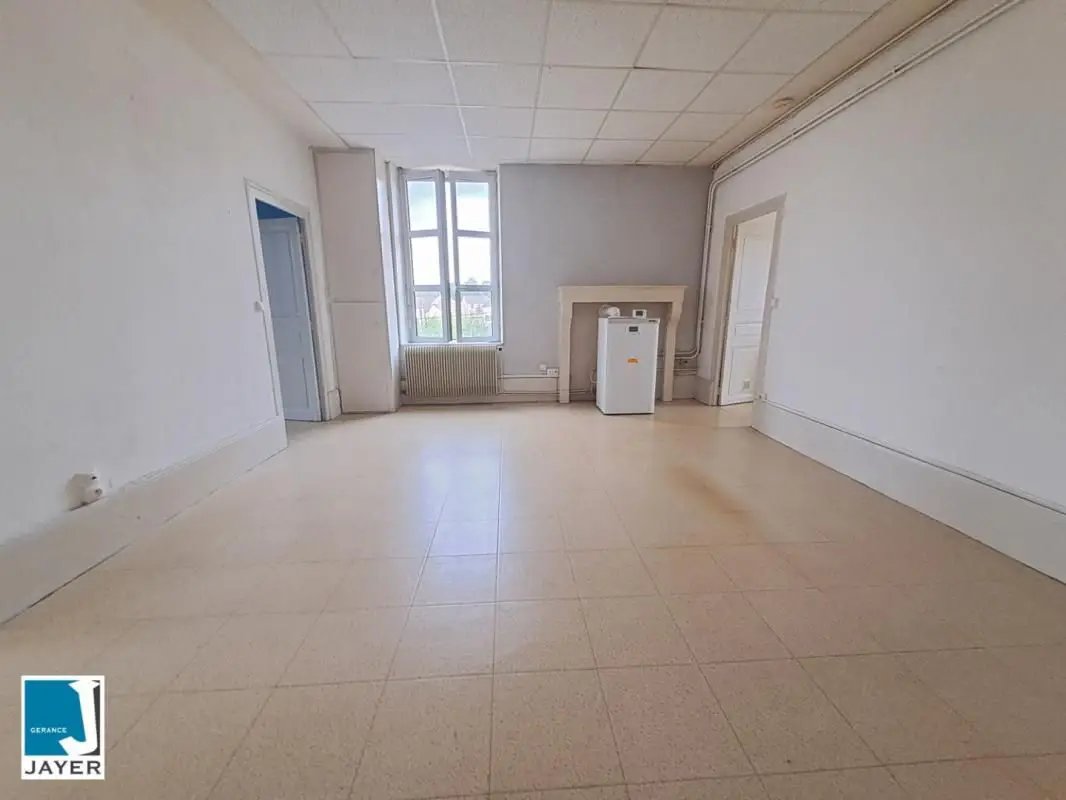Appartement à louer, 100m², Saint-Martin-en-Bresse