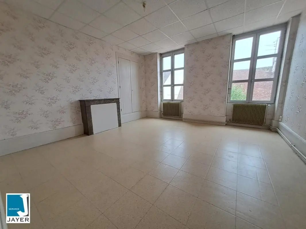 Appartement à louer, 100m², Saint-Martin-en-Bresse
