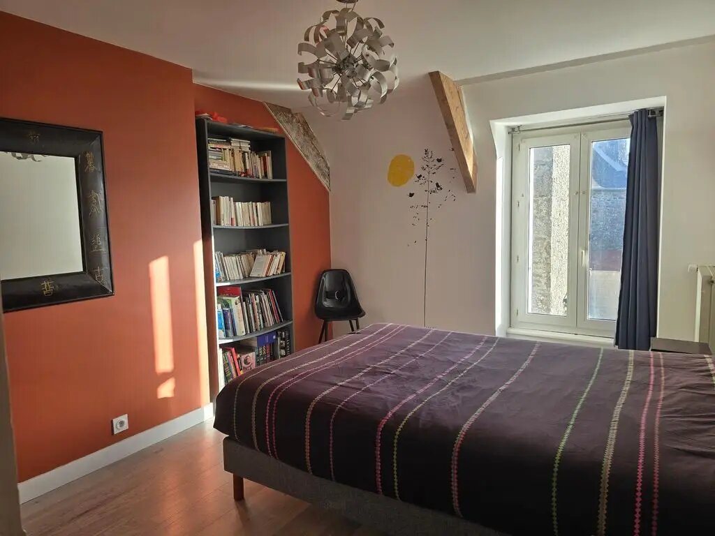 Maison à vendre, 111m², La Ville-ès-Nonais