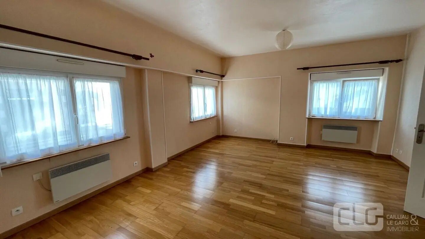 Appartement à louer, 81m², Plonéour-Lanvern