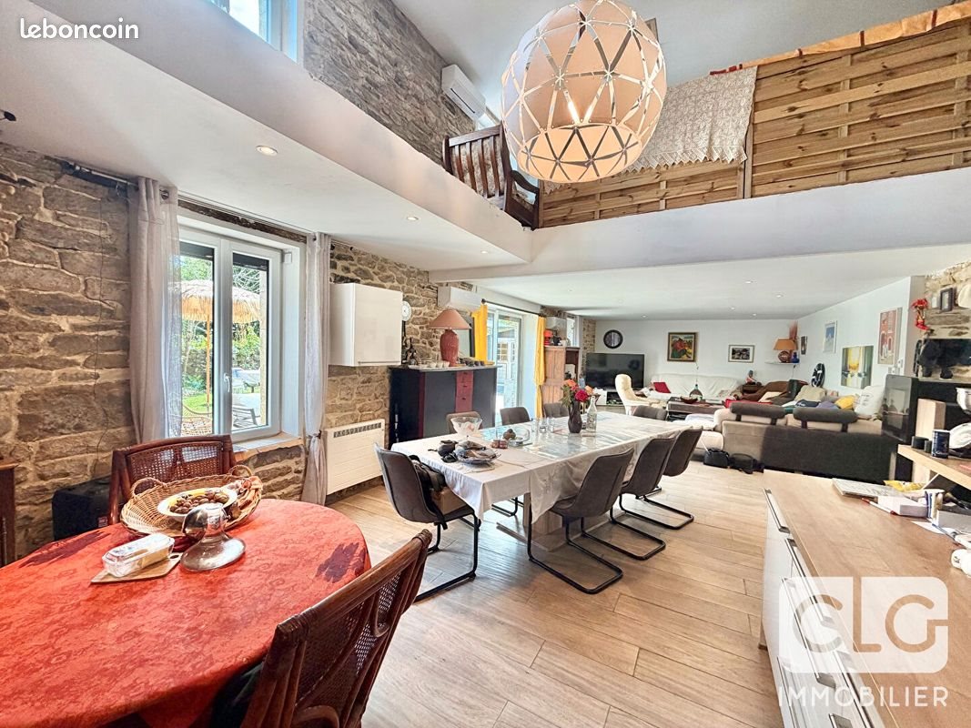 Maison à vendre, 256m², Saint-Evarzec