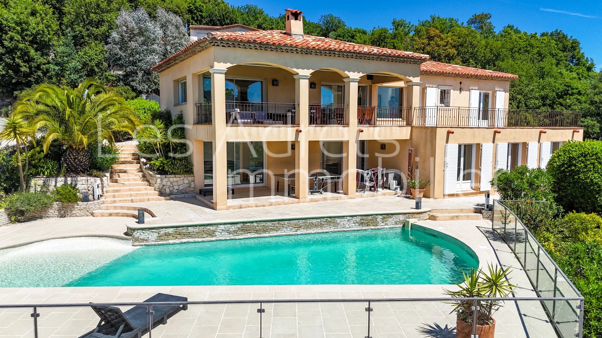 Maison à vendre, 208m², Les Adrets-de-l'Estérel