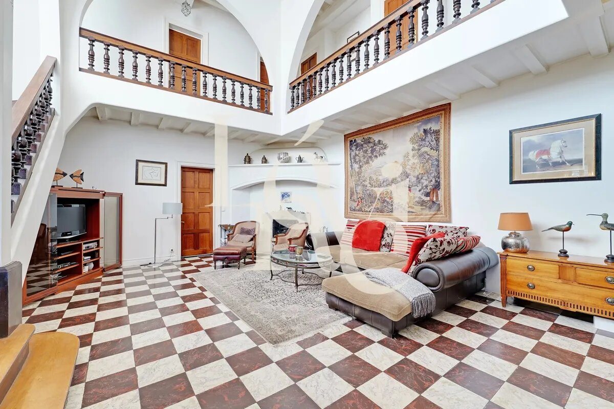 Maison à vendre, 458m², Suresnes