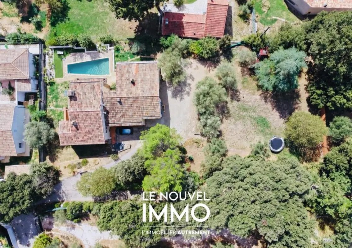 Maison à vendre, 212m², Brignoles