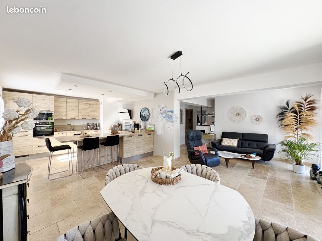 Appartement à vendre, 108m², Saint-Mandrier-sur-Mer