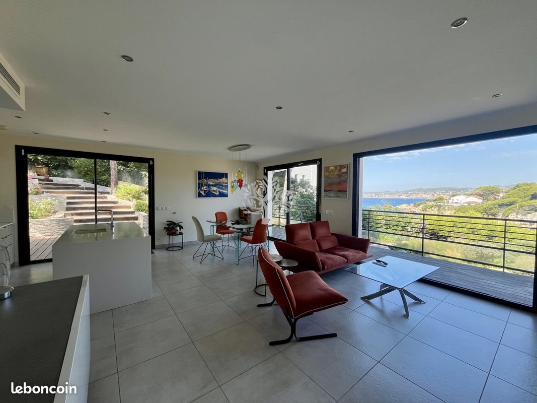 Appartement à vendre, 105m², Sanary-sur-Mer