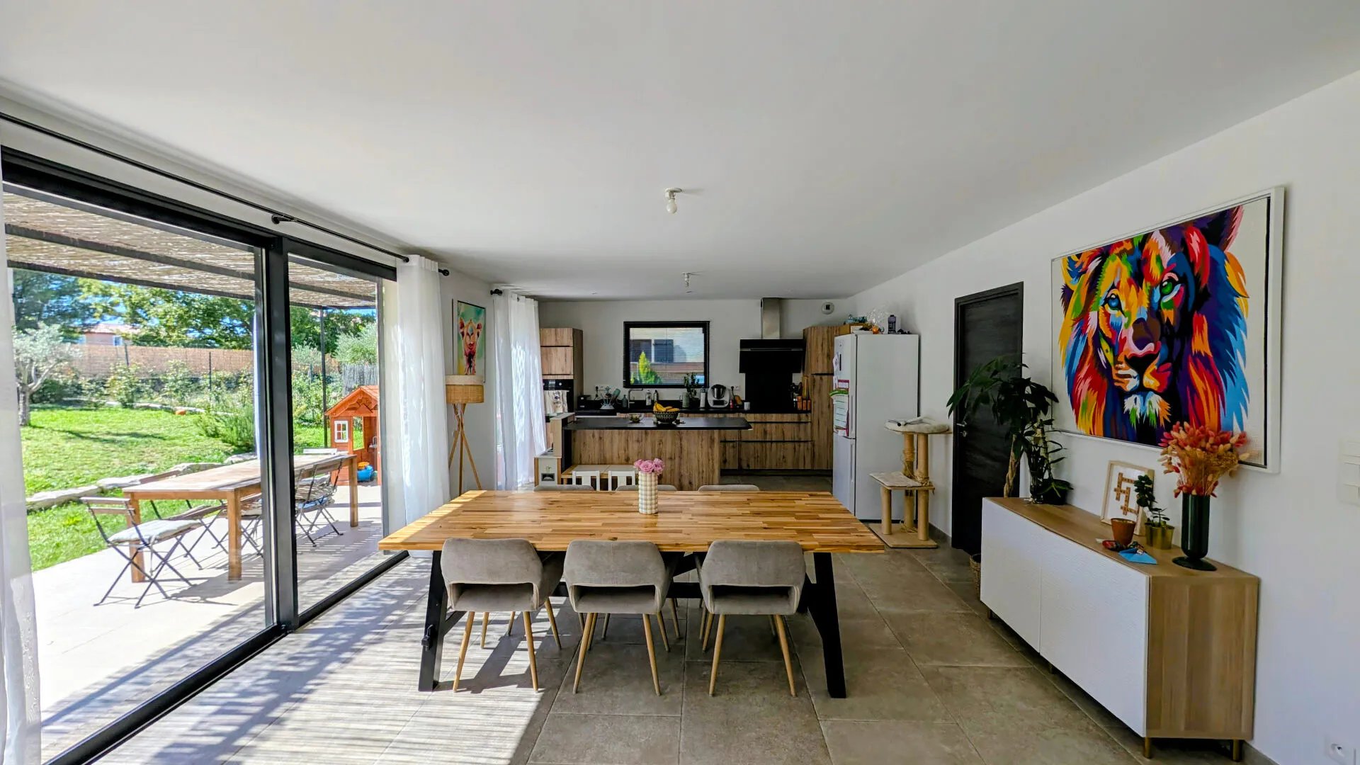 Maison à louer, 125m², Éguilles