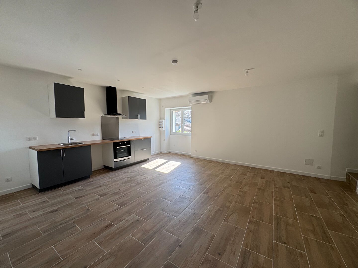 Appartement à louer, 55m², Lambesc