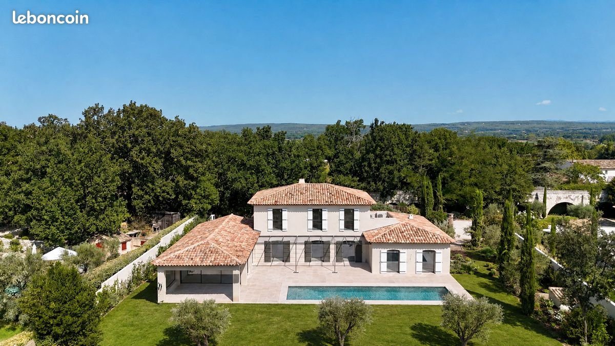 Maison à louer, 420m², Aix-en-Provence