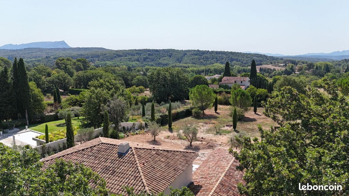 Maison à louer, 420m², Aix-en-Provence