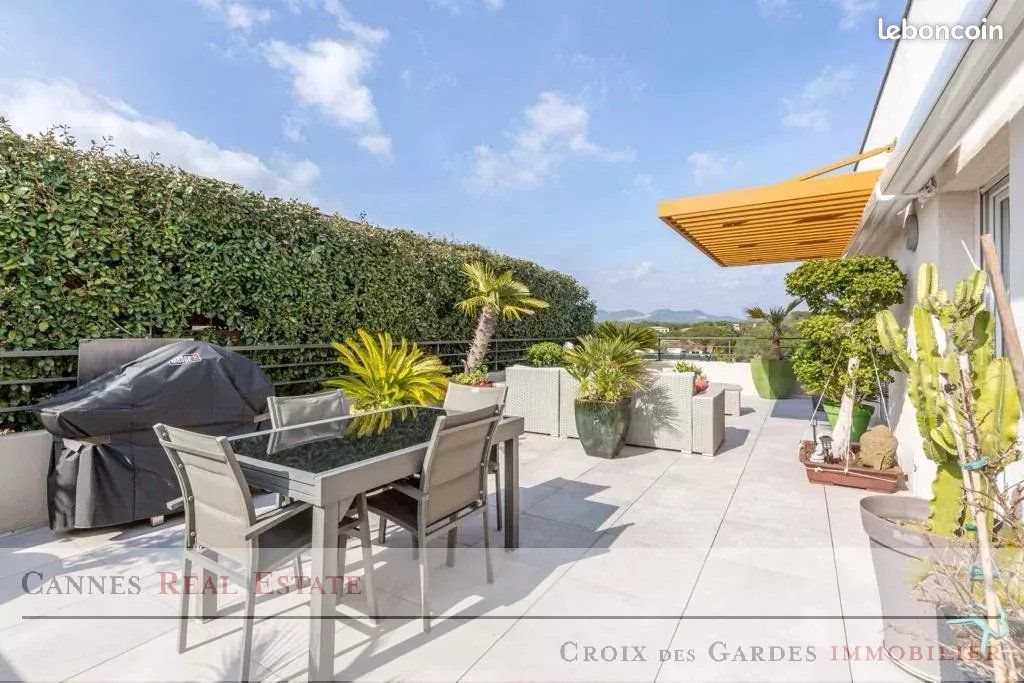 Appartement à vendre, 87m², Fréjus