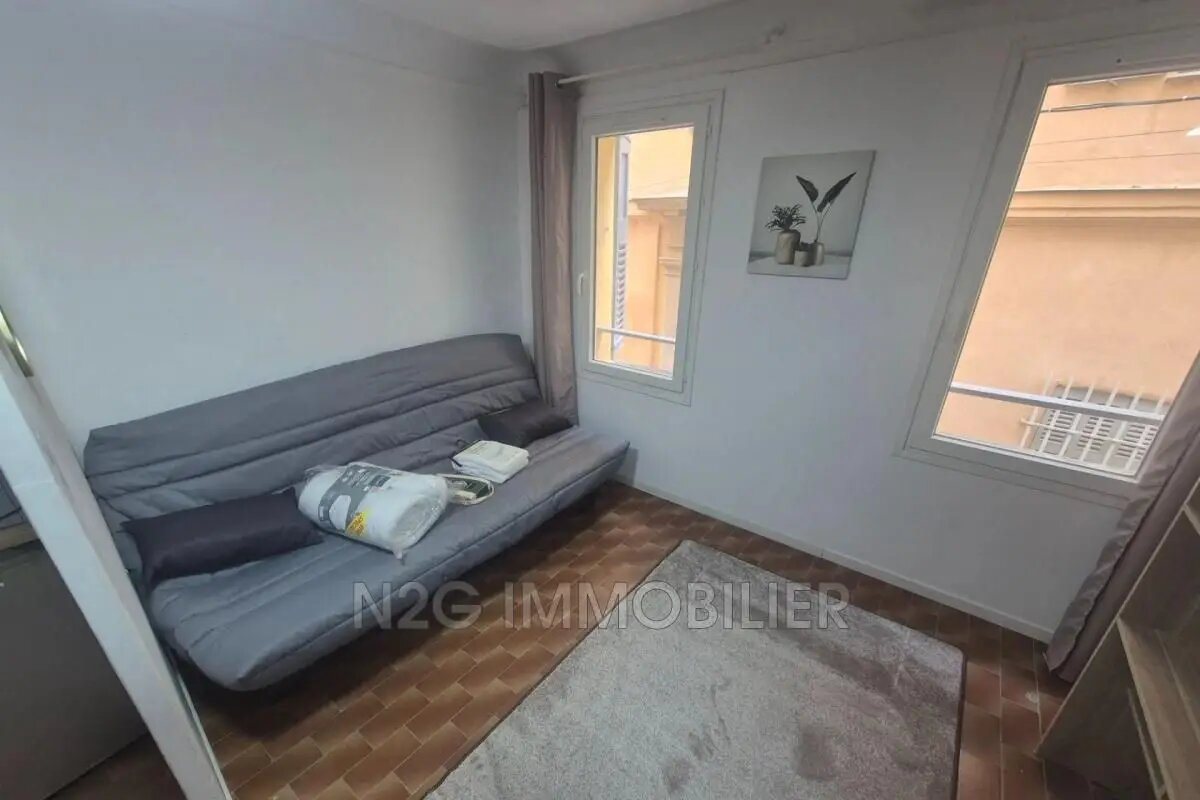 Appartement à louer, 17m², Grasse