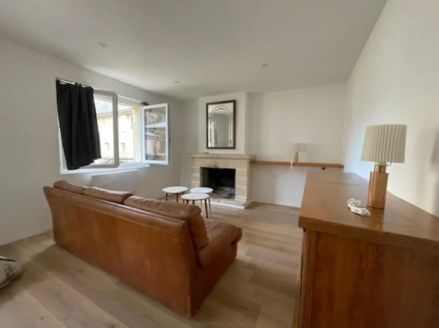Maison à louer, 76m², Targon