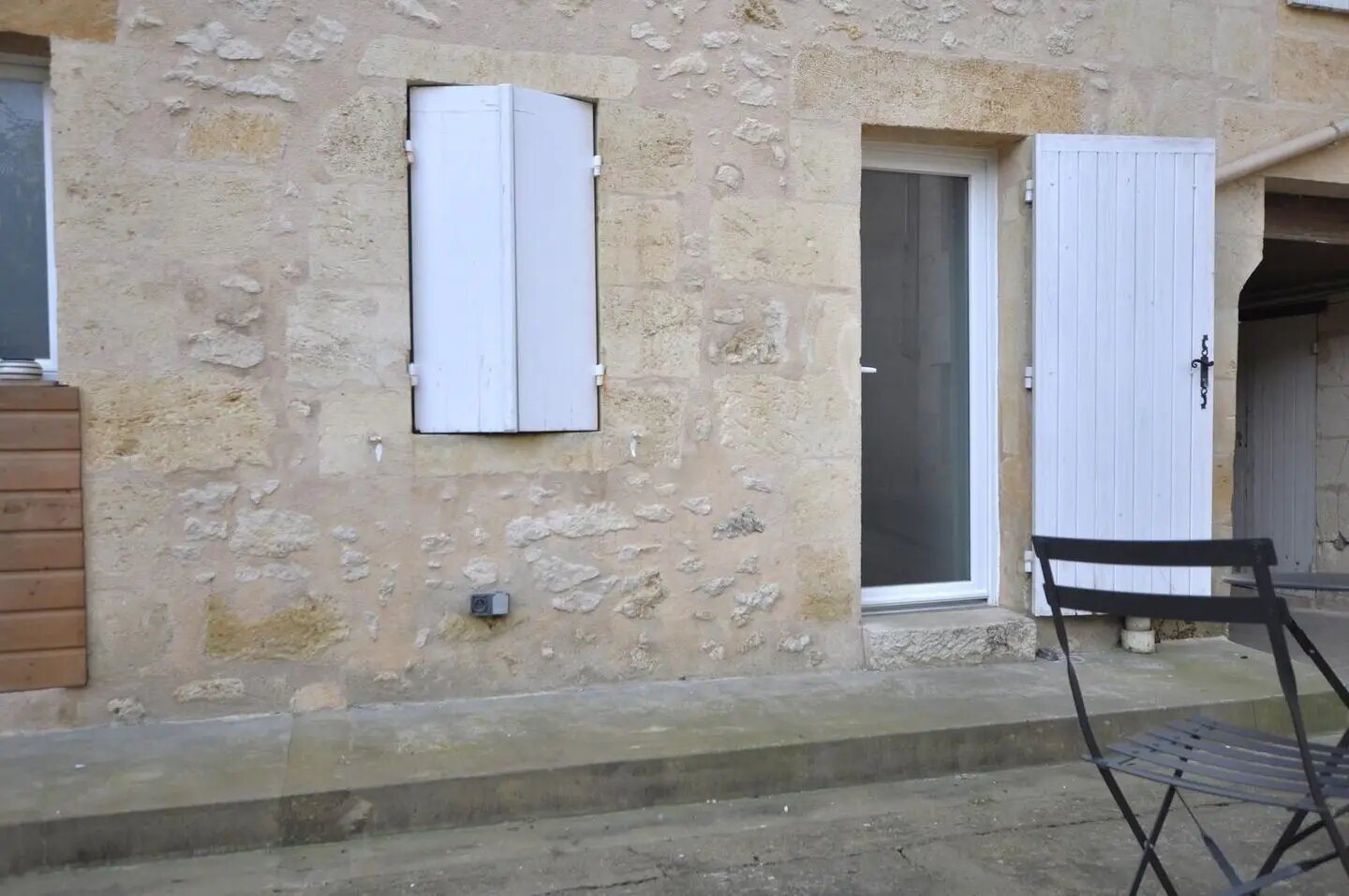 Maison à louer, 84m², Targon