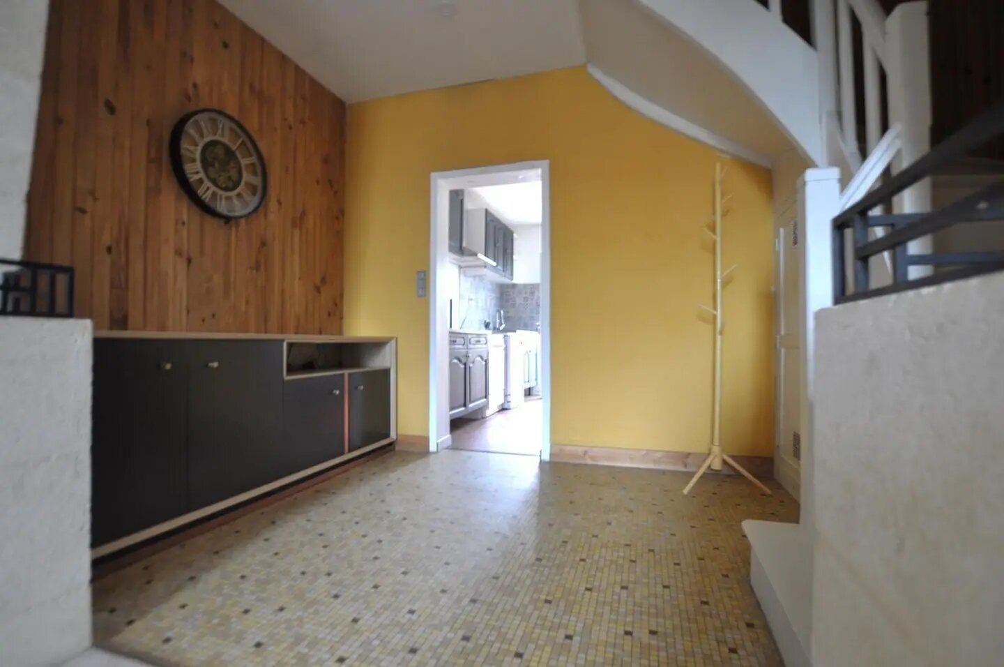 Maison à louer, 84m², Targon