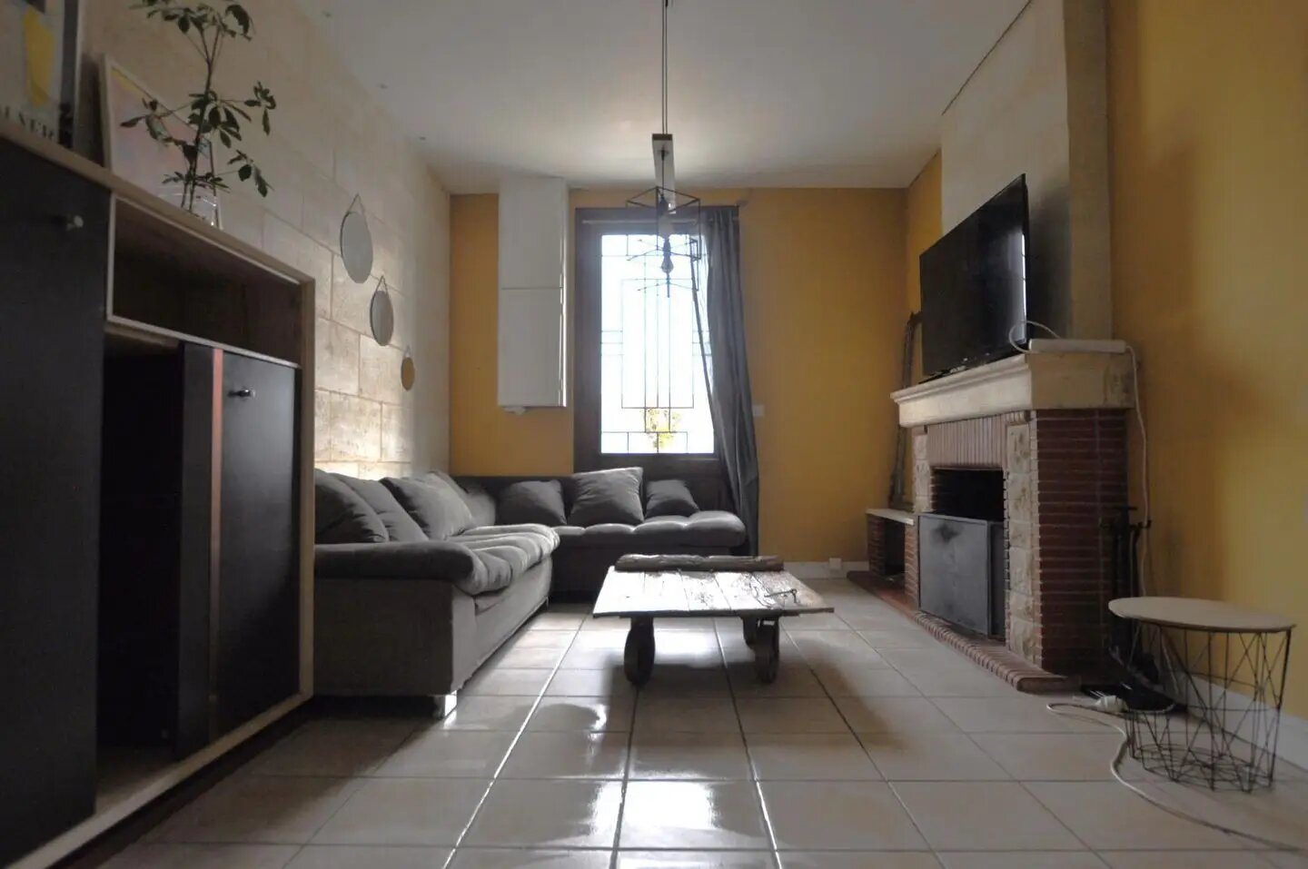 Maison à louer, 84m², Targon