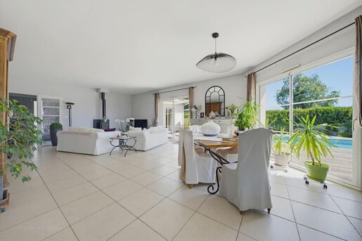 Maison 6 pièces 169 m² · à Sainte-Eulalie · 169 m² · 496 900 €