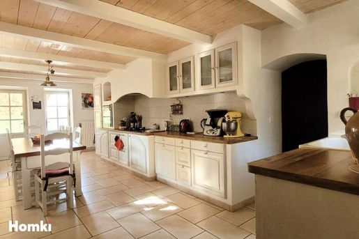 Maison 6 pièces 226 m² · à Condillac · 226 m² · 570 000 €