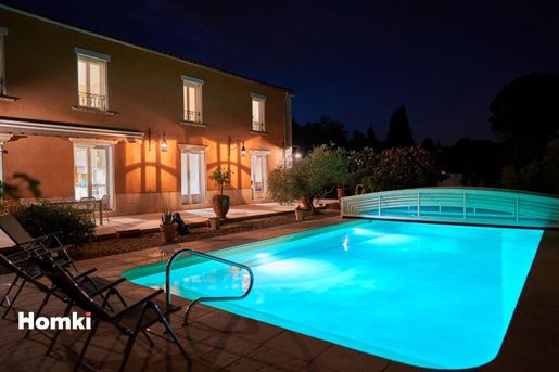 Maison 9 pièces 290 m² · à Rochefort-du-Gard · 290 m² · 799 000 €