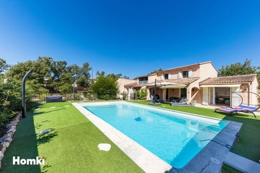 Maison 6 pièces 220 m² · à Lorgues · 220 m² · 692 900 €