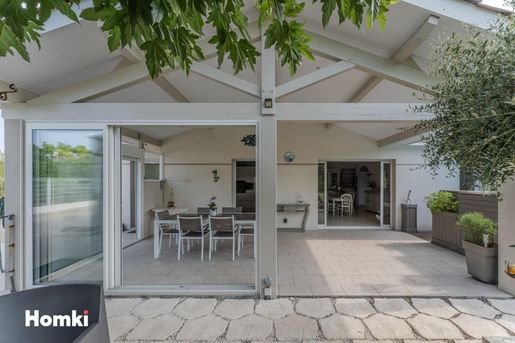 Maison 6 pièces 167 m² · à Gastes · 167 m² · 495 000 €