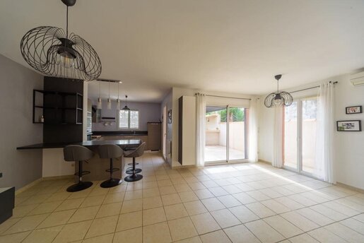 Maison 6 pièces 109 m² · à La Farlède · 109 m² · 445 000 €