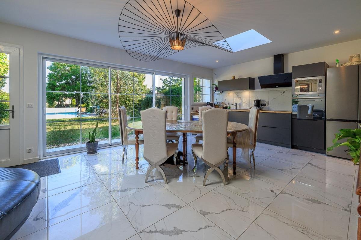 Maison à vendre, 148m², Saint-Médard-de-Guizières