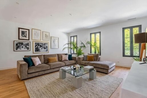 Maison 4 pièces 220 m² · à Bordeaux · 220 m² · 850 000 €