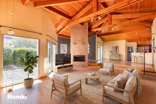 Maison 6 pièces 207 m² · à Beaupuy · 207 m² · 578 000 €