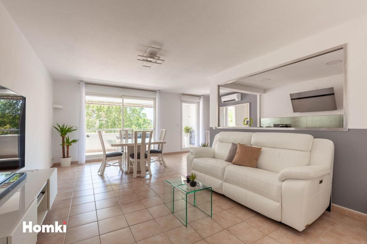 3-room apartment of 67 m² in Marseille 13005, Rue Jules Gontard