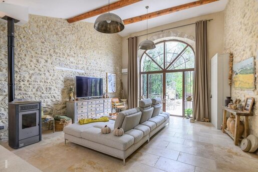 Maison 4 pièces 140 m² · à L'Isle-sur-la-Sorgue · 140 m² · 629 000 €