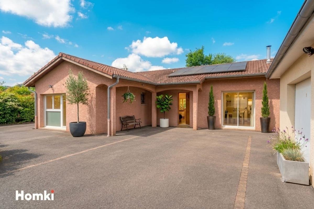 Maison à vendre, 137m², Mézériat