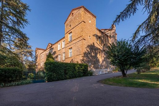 Appartement 7 pièces 175 m² · à Feyzin · 175 m² · 419 000 €