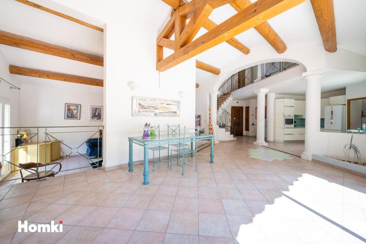 Maison à vendre, 290m², Saint-Estève-Janson