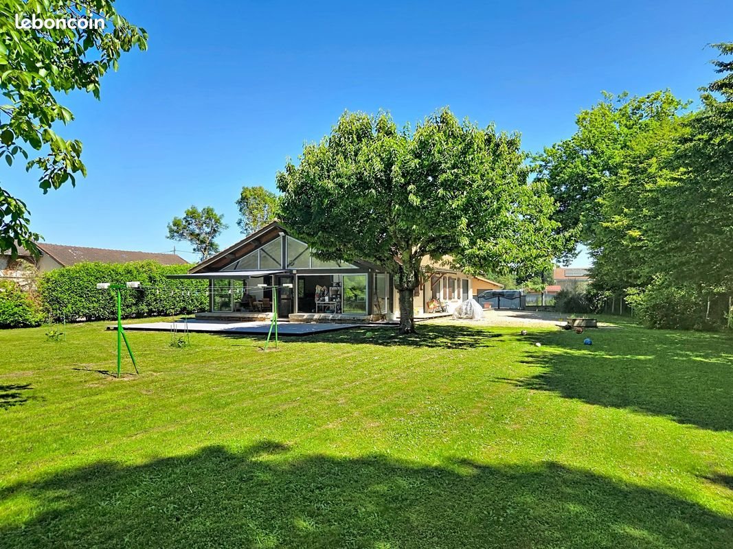 Maison à vendre, 95m², Mézériat