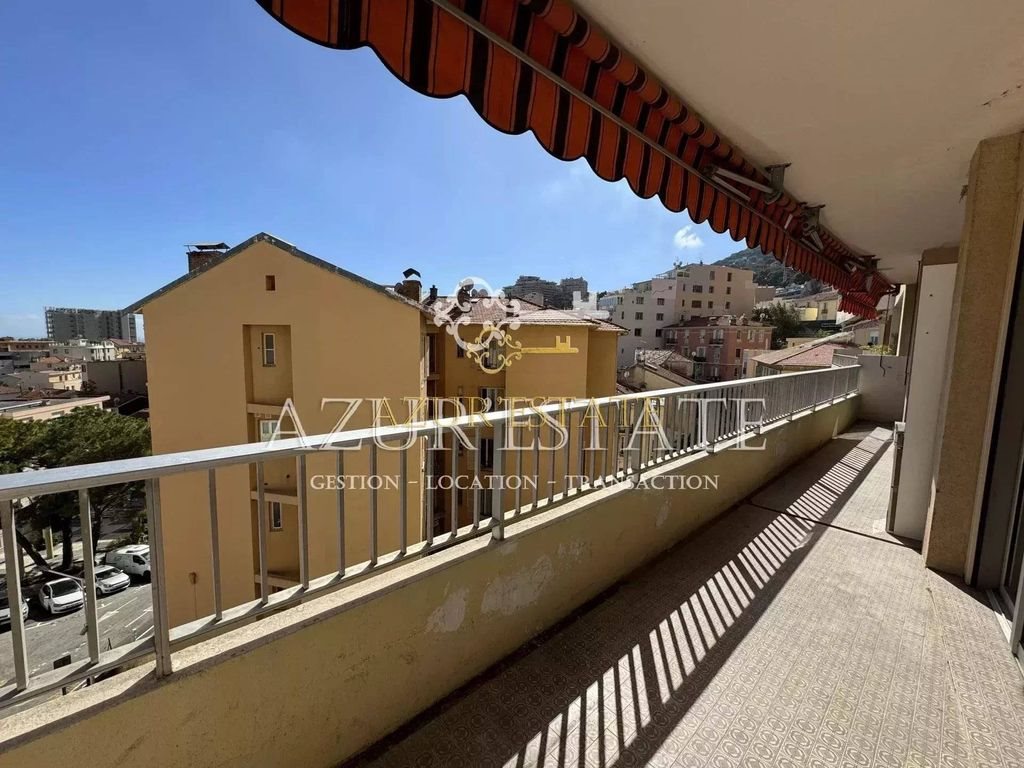 Appartement à louer, 68m², Beausoleil