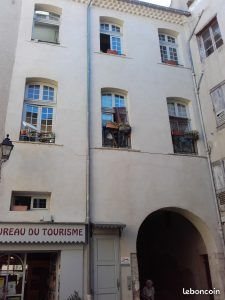 Appartement à louer, 78m², Riez