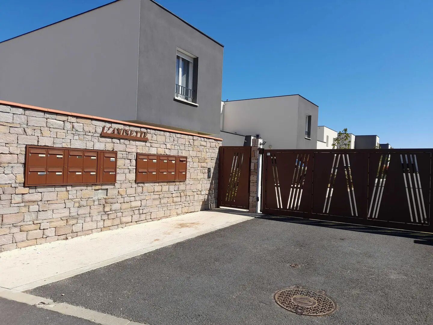 Maison à louer, 105m², Bessan