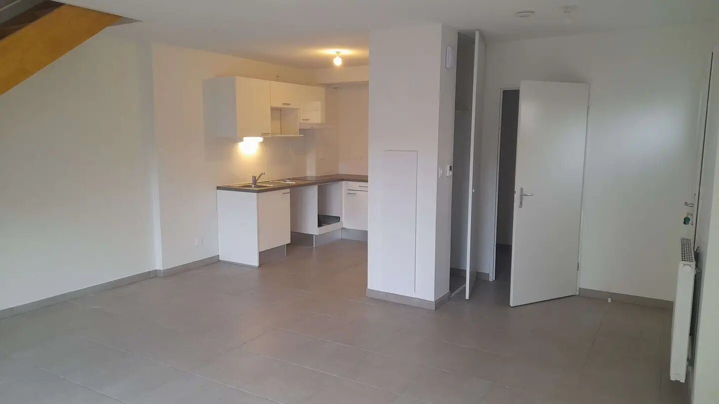 Maison à louer, 83m², Carignan-de-Bordeaux