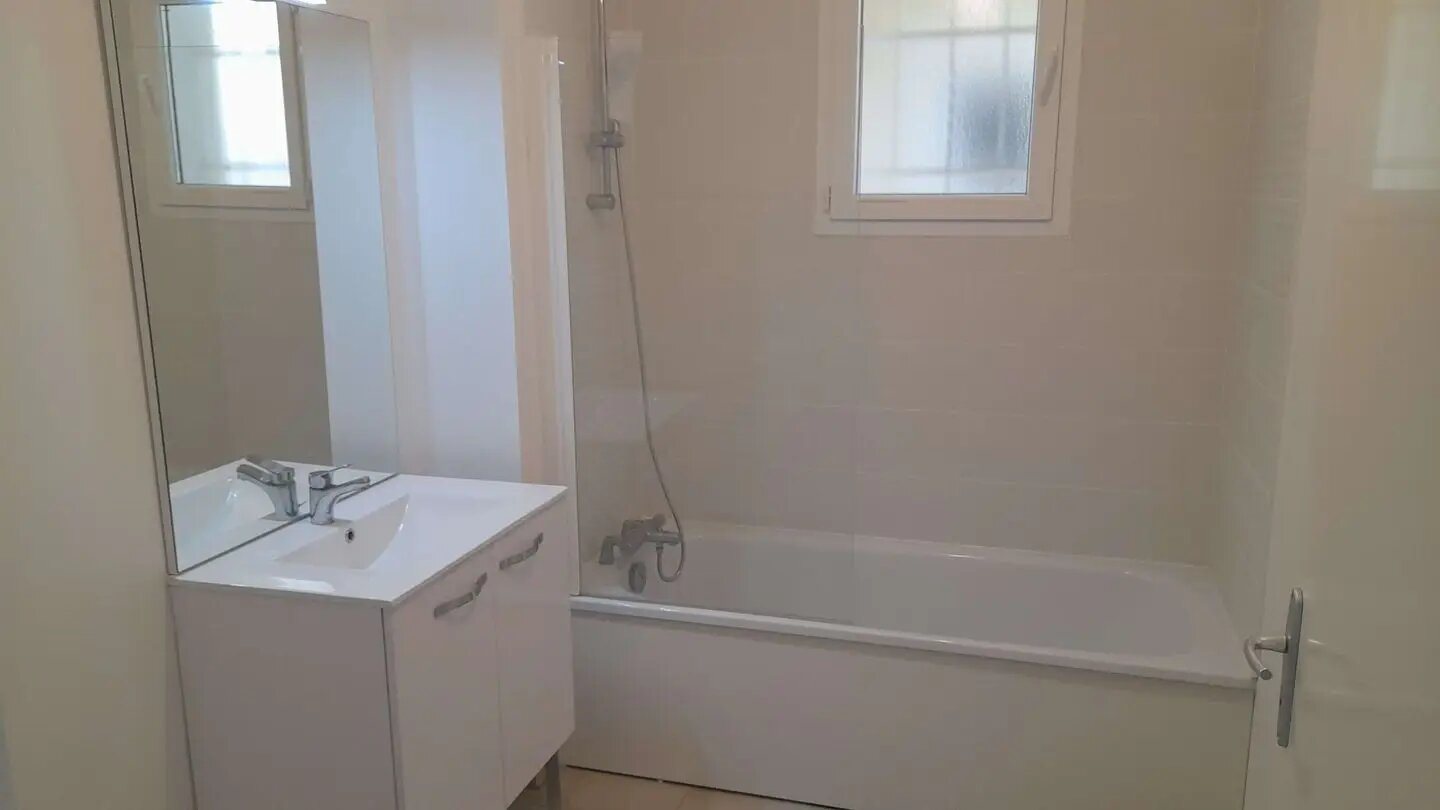 Maison à louer, 83m², Carignan-de-Bordeaux