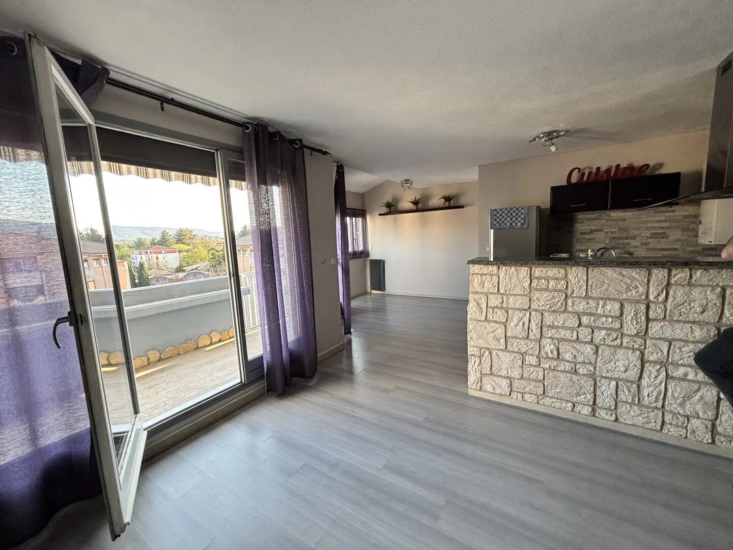 Appartement à louer, 74m², Aubagne