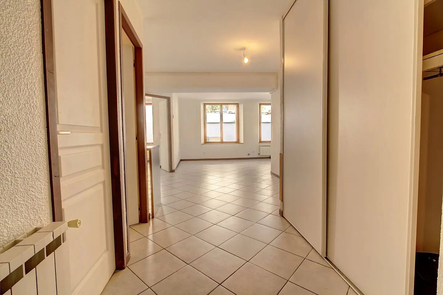 Appartement à louer, 80m², La Buisse