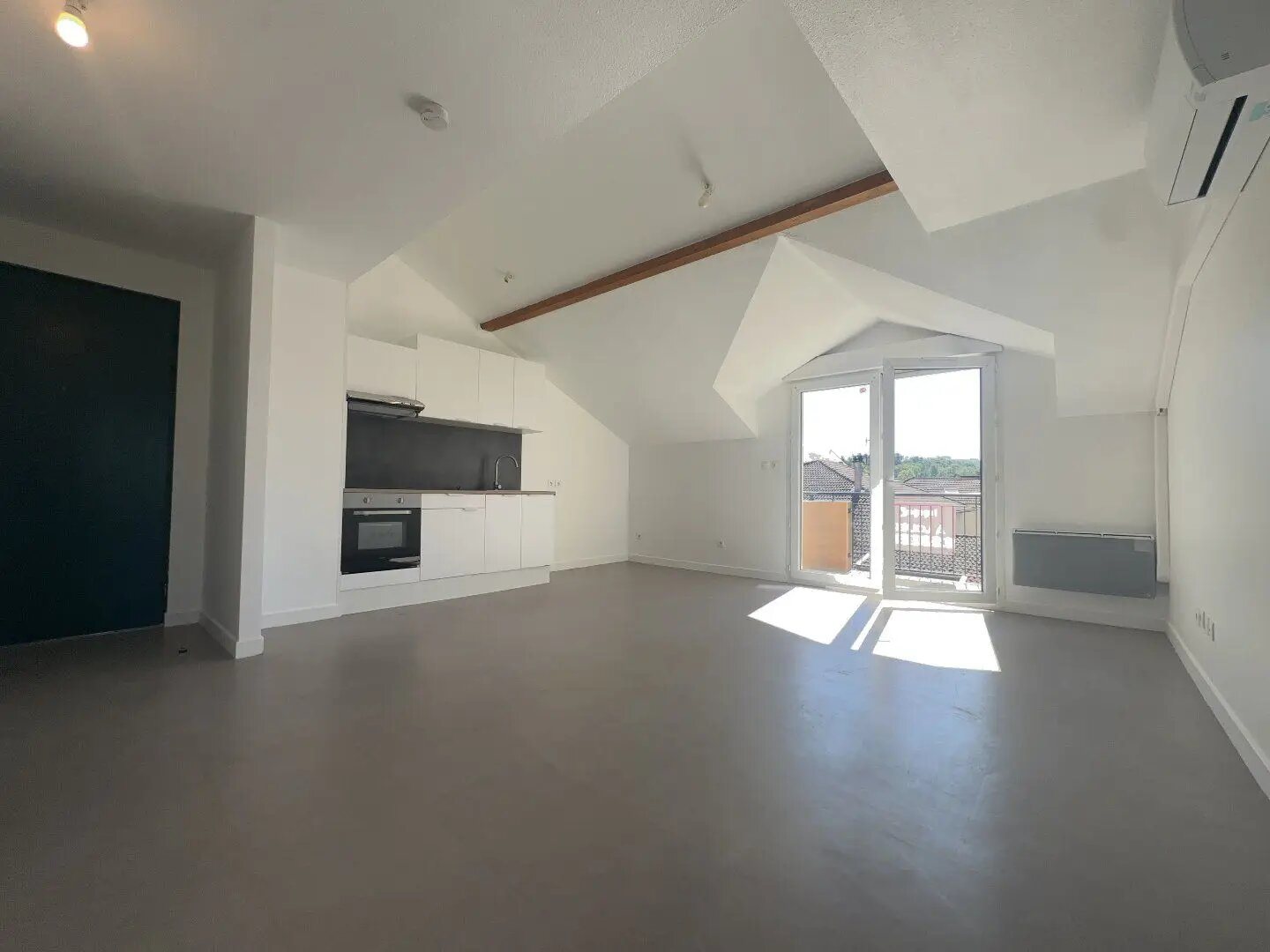 Appartement à louer, 55m², Saint-Étienne-de-Saint-Geoirs